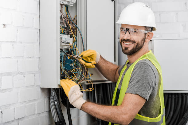 Best Affordable Emergency Electrician  in Pleasantville, IA